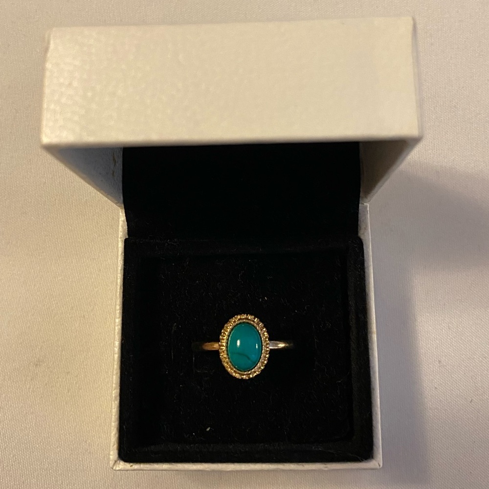 Gold Oval Ring With Turquoise Stone
